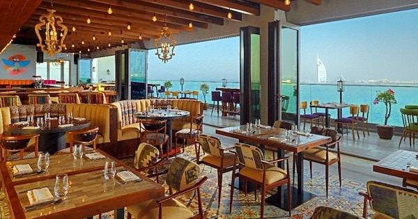Luchador, Dubai